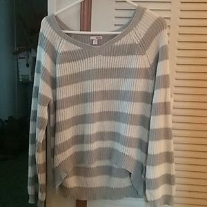 white and gray stripped sweater